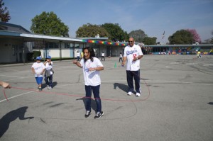 Two-time National League Batting Champion Tommy Davis plays jump rope with students at Moffitt Elementary School in Norwalk as part of the Los Angeles Dodgers’ “Pitching In the Community” outreach event.